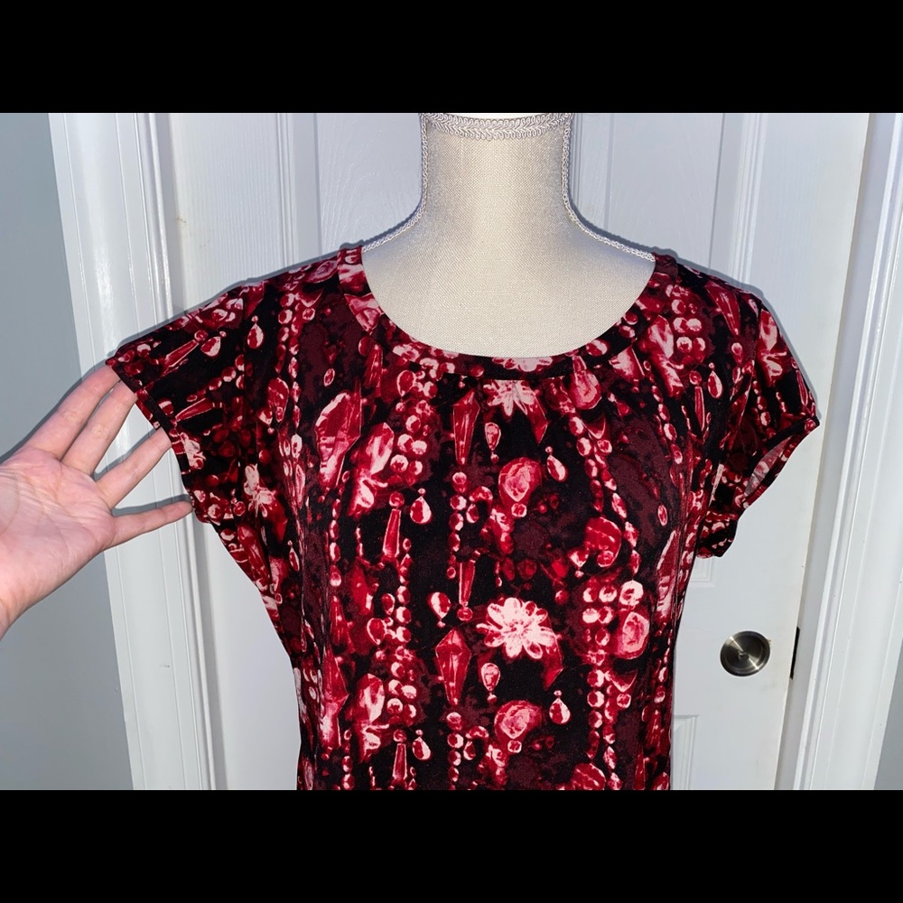 🌻BUNDLE 3 Women’s blouses for 15% off!🌻